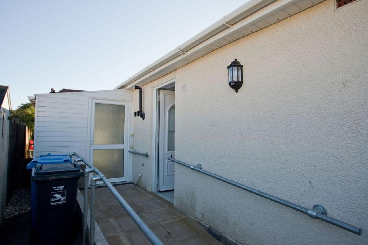 Hilda'S Retreat Accessible Wheel Chair Friendly With Hoist Poole Exterior foto